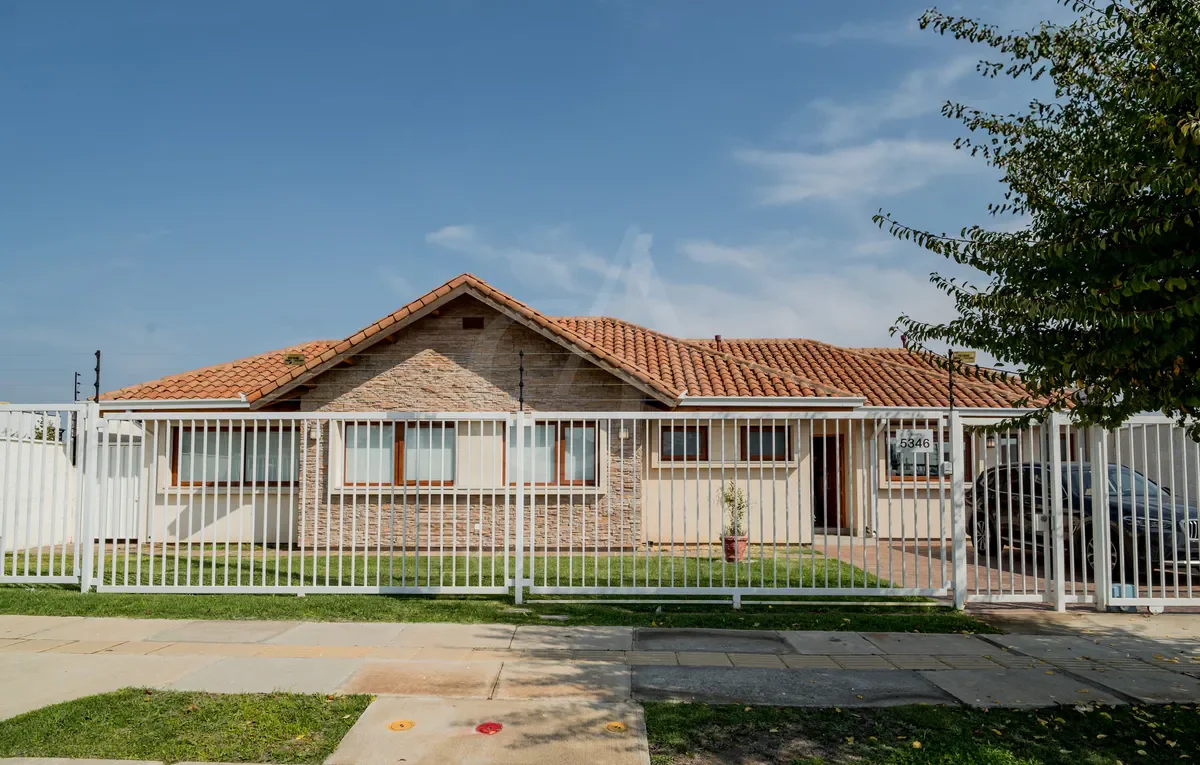 Casa en La Hacienda, Las rastras. - Imagen 1 de 13