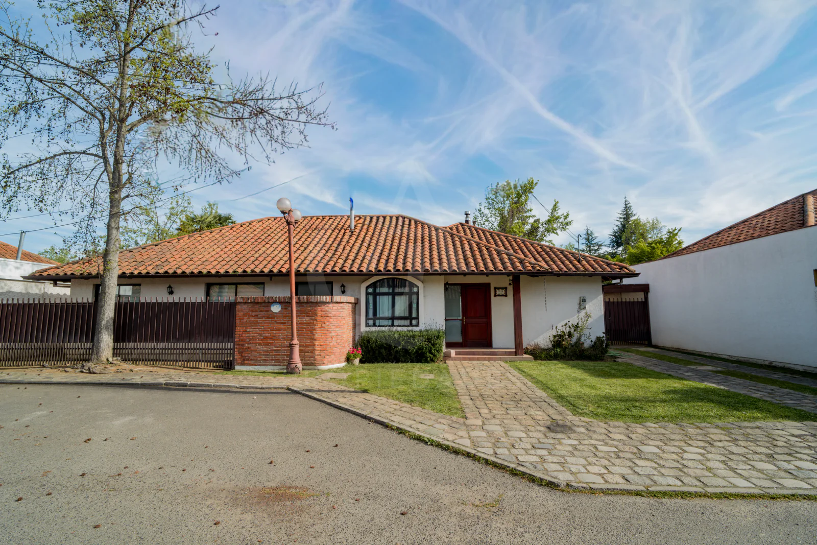 Casa en Parque Universitario, Las Rastras, Talca. - Imagen 1 de 14
