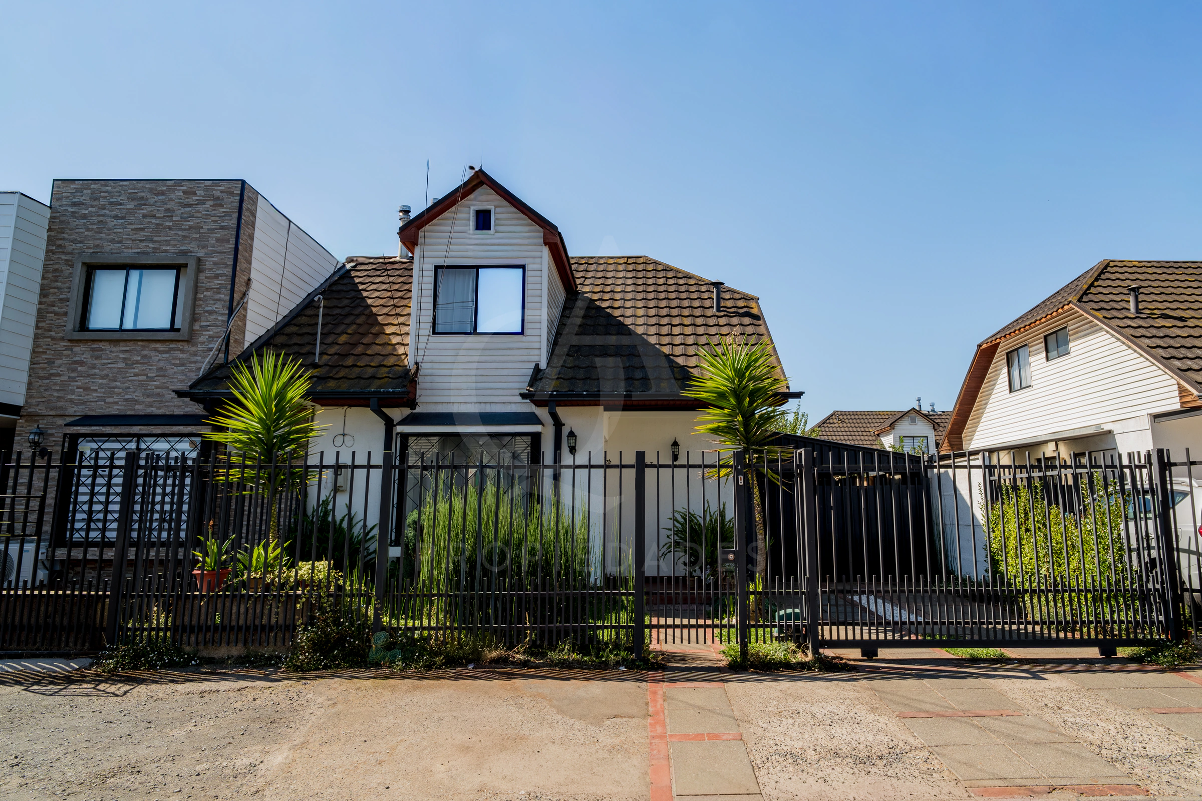 Casa en venta en Talca - Casa en venta, Villa Don Matias, Sector Oriente, Talca.