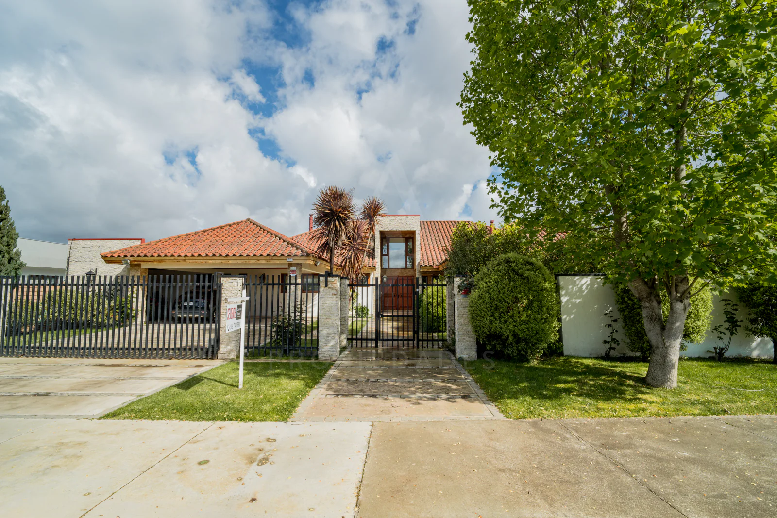 Casa en venta en Talca - Casa en Loteo Puertas del Sol, Las Rastras, Talca.